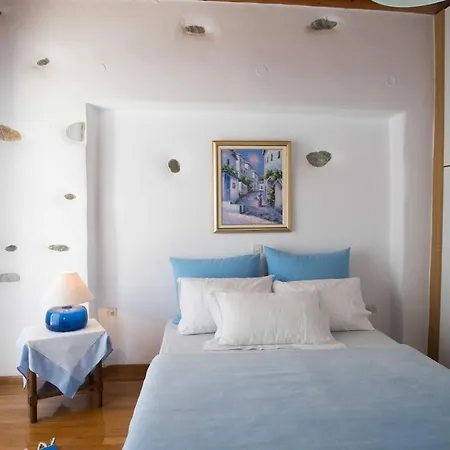 بيت للعطل Elegant Traditional Cycladic Flat Orpheus With Balcony *