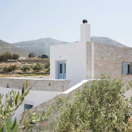Elegant Traditional Cycladic Flat Orpheus With Balcony